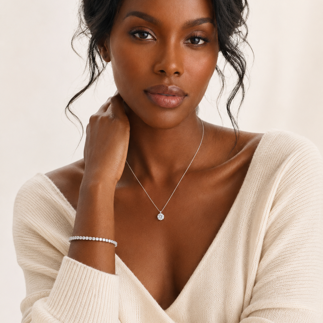 Jacob Mercari Lab-Grown Diamond Jewellery model