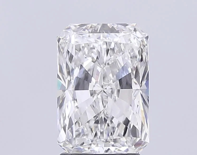 2.60ct Radiant Lab Grown Diamond (Colour F, Clarity VVS2, IGI Certified)