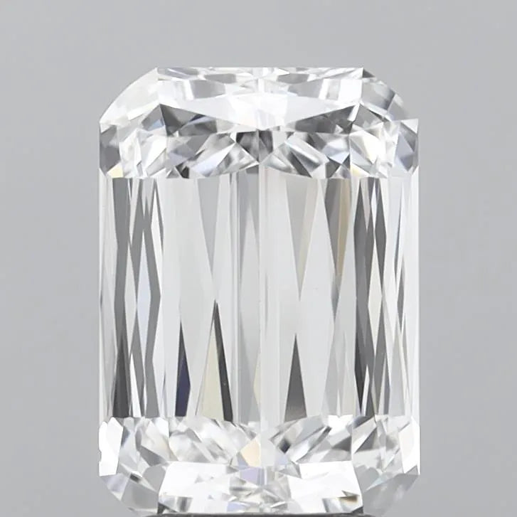 3.01ct Cushion modified Lab Grown Diamond (Colour E, Clarity VVS2, IGI Certified)