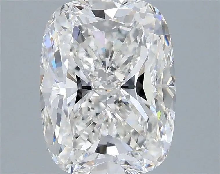 3.01ct Cushion modified Lab Grown Diamond (Colour F, Clarity VVS2, IGI Certified)