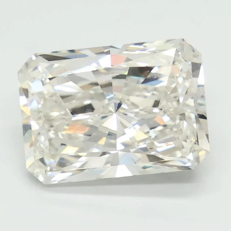 3.04ct Radiant Lab Grown Diamond (Colour G, Clarity VVS2, Cut EX, IGI Certified)