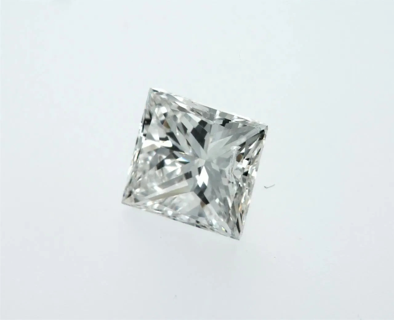 0.92ct Princess Natural Diamond (Colour G, Clarity SI2, IGI Certified)