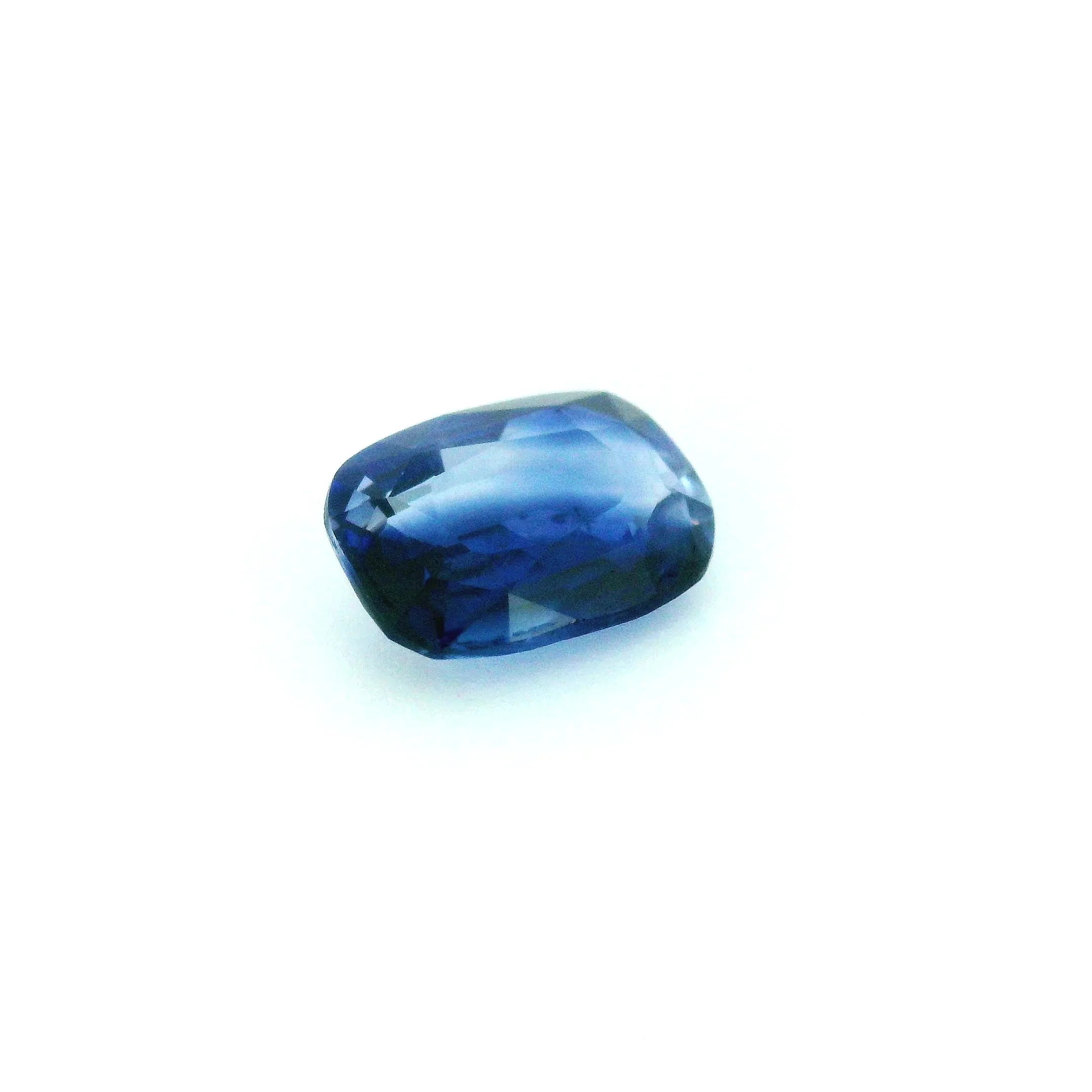 2.14ct Oval Natural Sapphire (Colour Blue, Clarity Eye Clean, Cut Faceted)