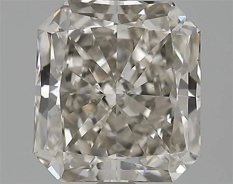 2.66ct Radiant Lab Grown Diamond (Colour J, Clarity VS2, IGI Certified)