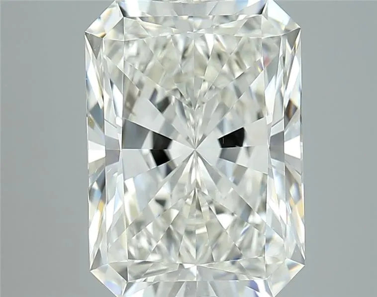 3.01ct Radiant Natural Diamond (Colour J, Clarity VS2, GIA Certified)