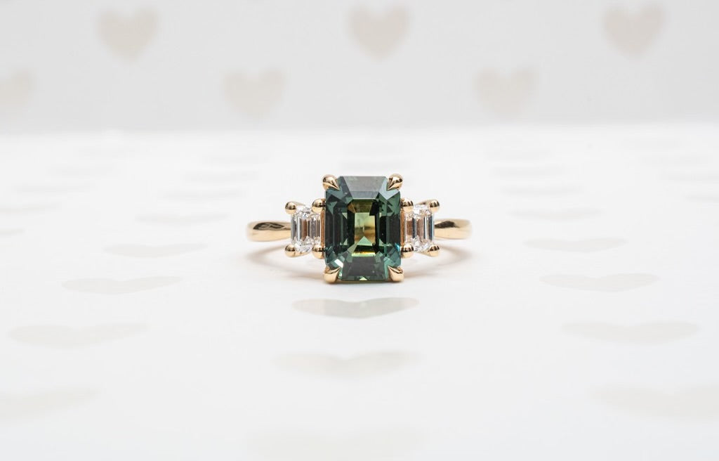 Jacob Mercari custom engagement ring 14K Yellow gold with green sapphire and lab-grown diamonds