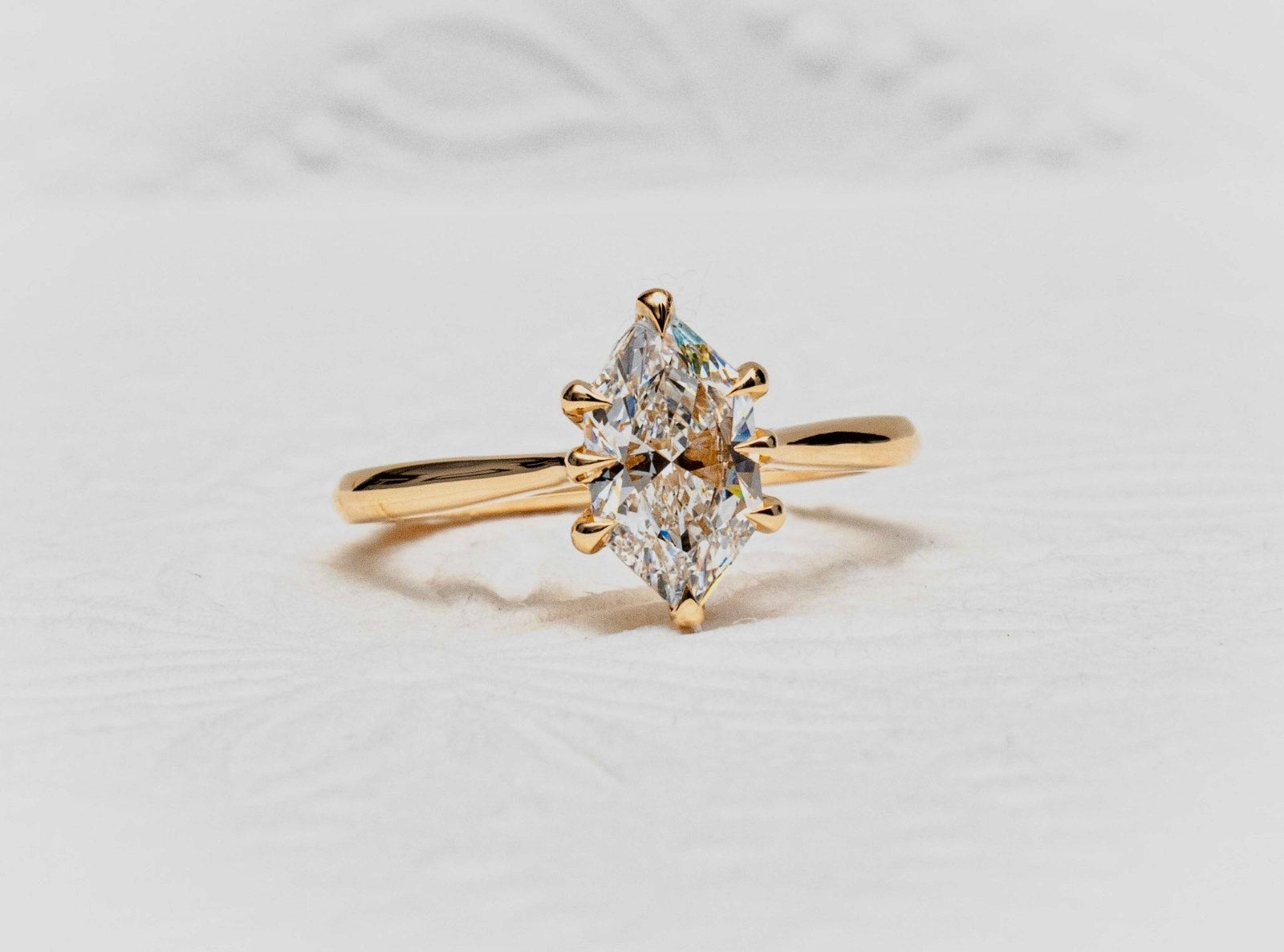 Jacob Mercari 14K Yellow Gold Lab-Grown Diamond Marquise cut centre stone with 8 prong setting